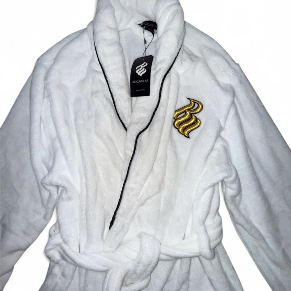 Rocawear White Plush Robe with Belted -Size M/L